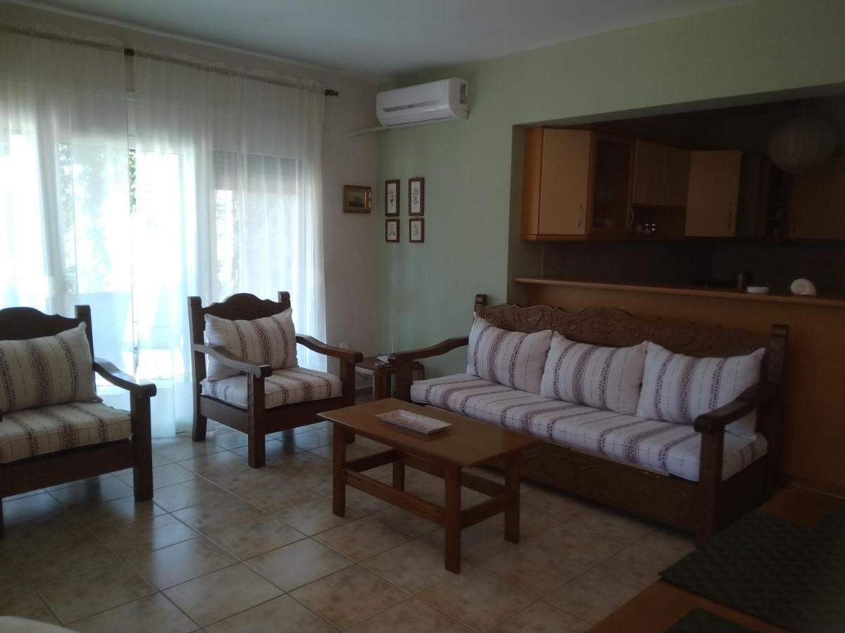 Αμυγδαλιές 33 Μύρινα Villa Luaran gambar